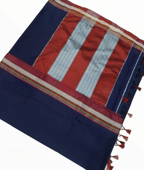 Navy Blue Resham Khan Saree With Contrast Blouse Piece