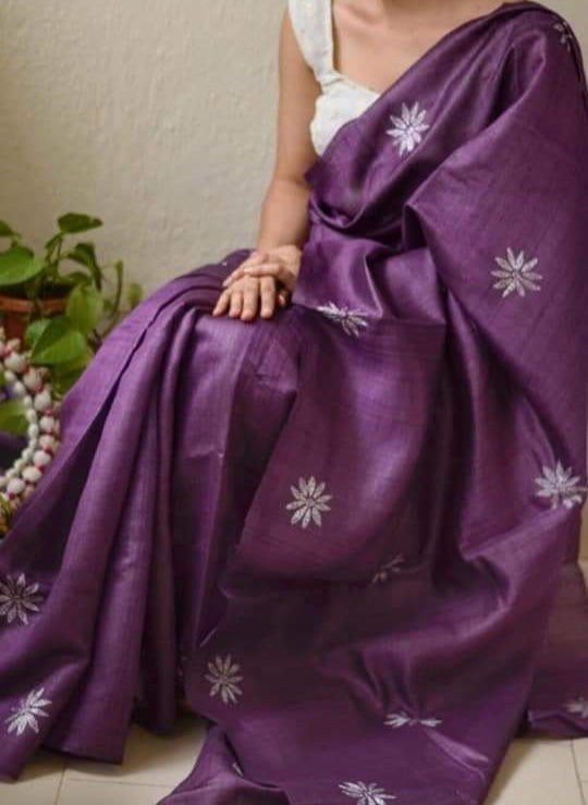 Violet Handwoven Pure Tussar Silk Saree With Contrast Blouse Piece
