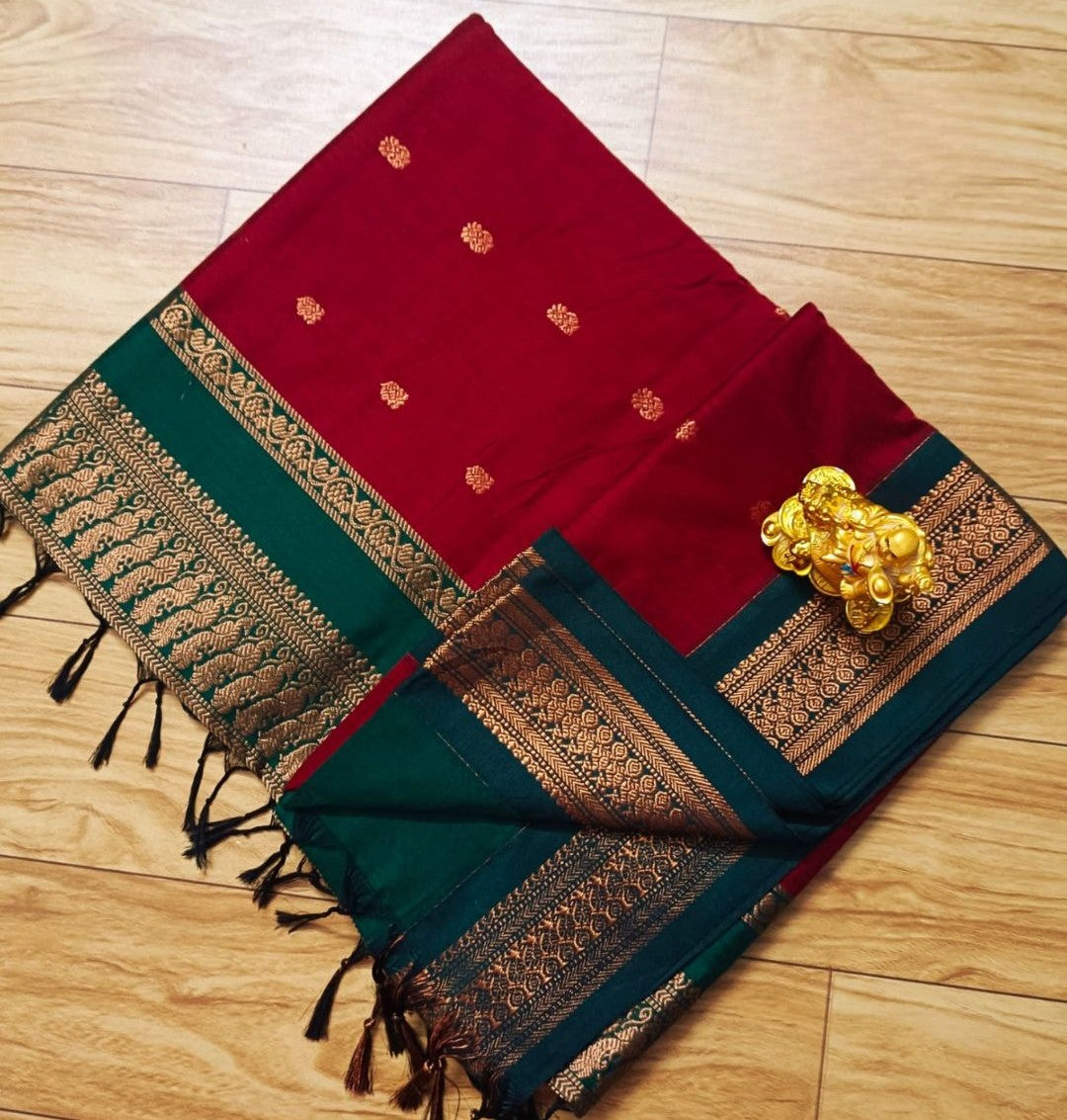 Elegant Gadawl Cotton Silk Blend Saree With Contrast Blouse Piece