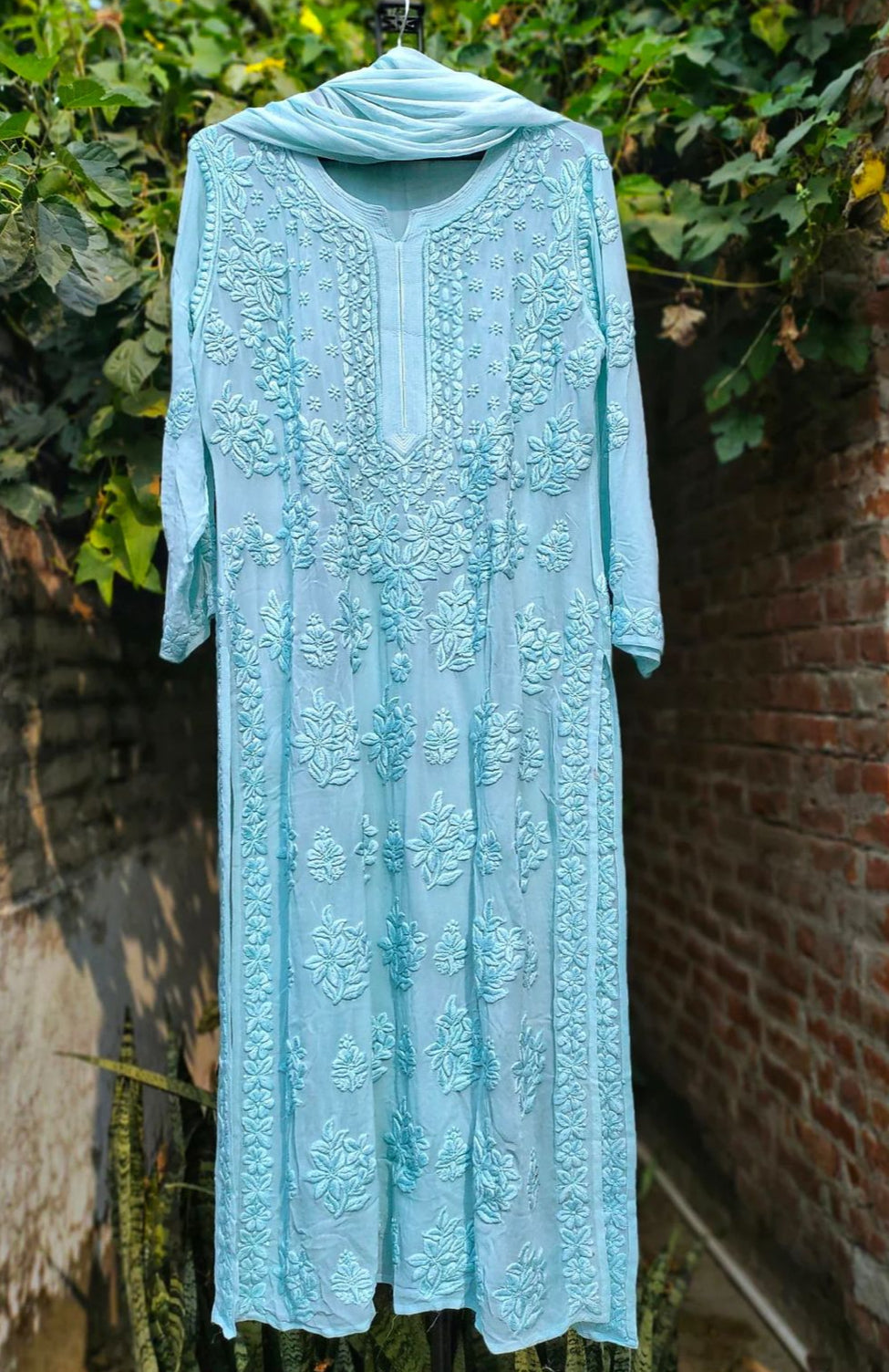 Pure Viscose Tone-to-Tone Handcrafted Chikan Kurta