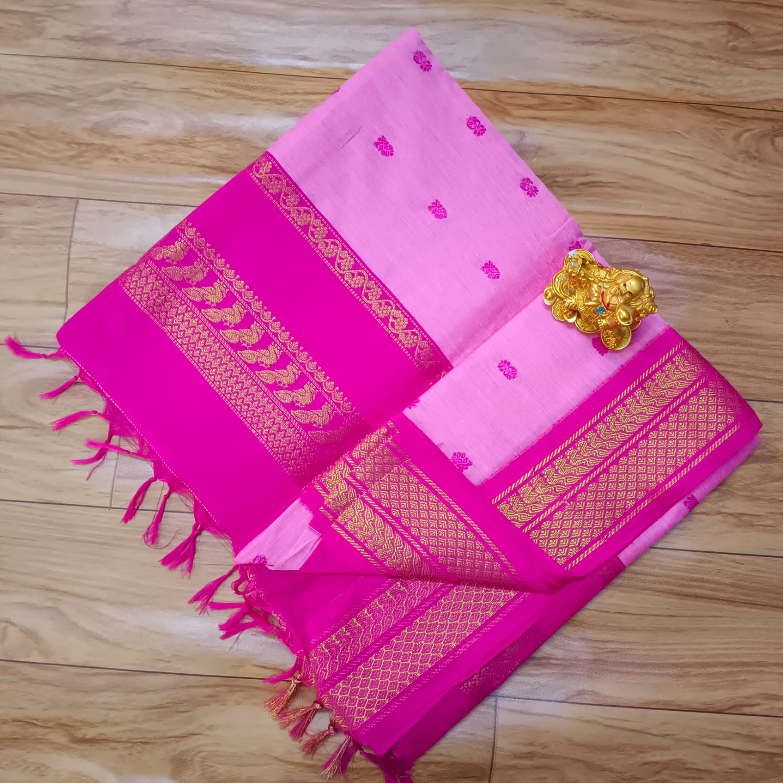 Baby Pink & Hot Pink Gadwal Silk Cotton Saree with Golden Zari Elegance