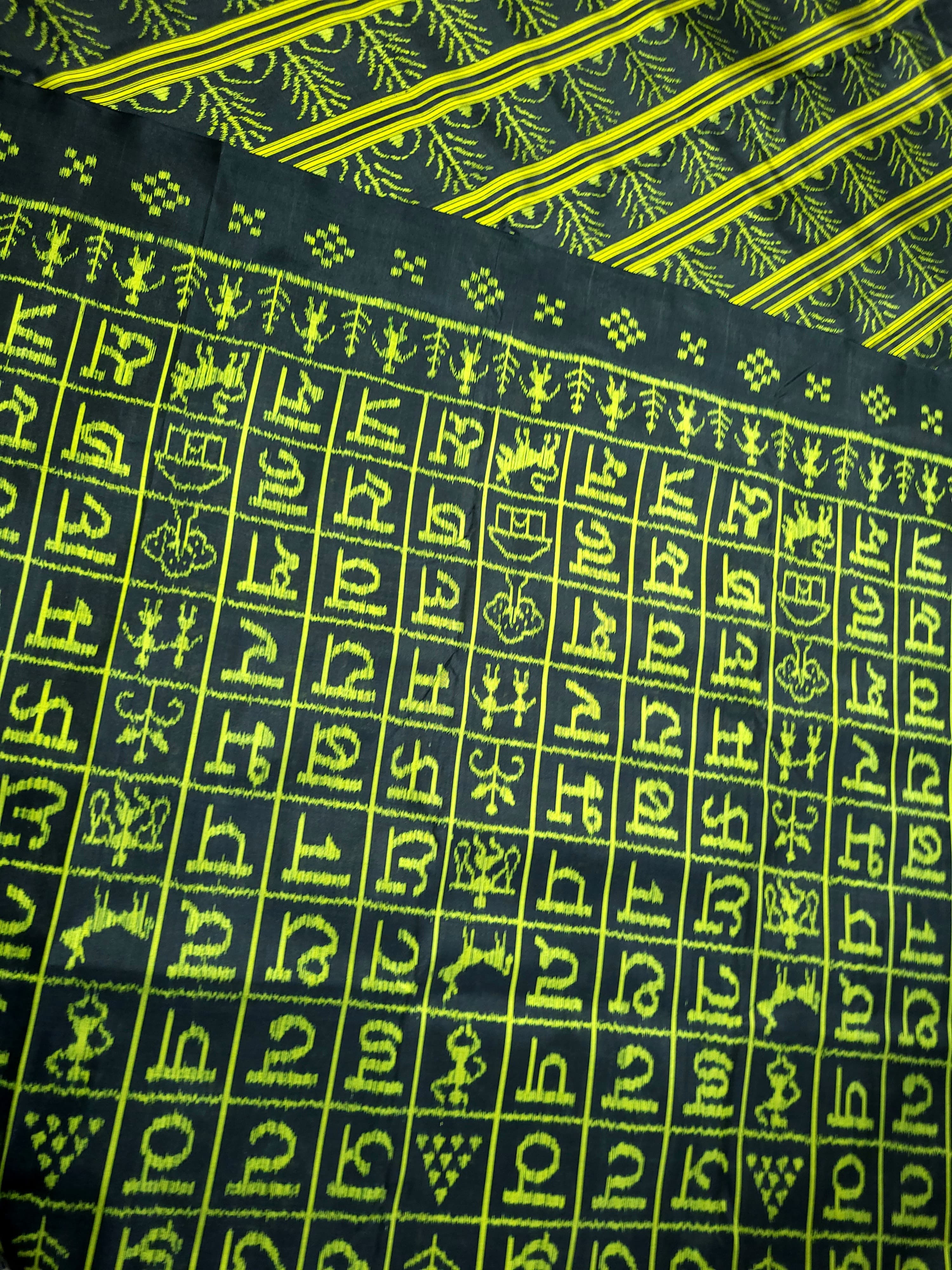 Handloom-Made Khandua Mulberry Silk (Patta) Saree