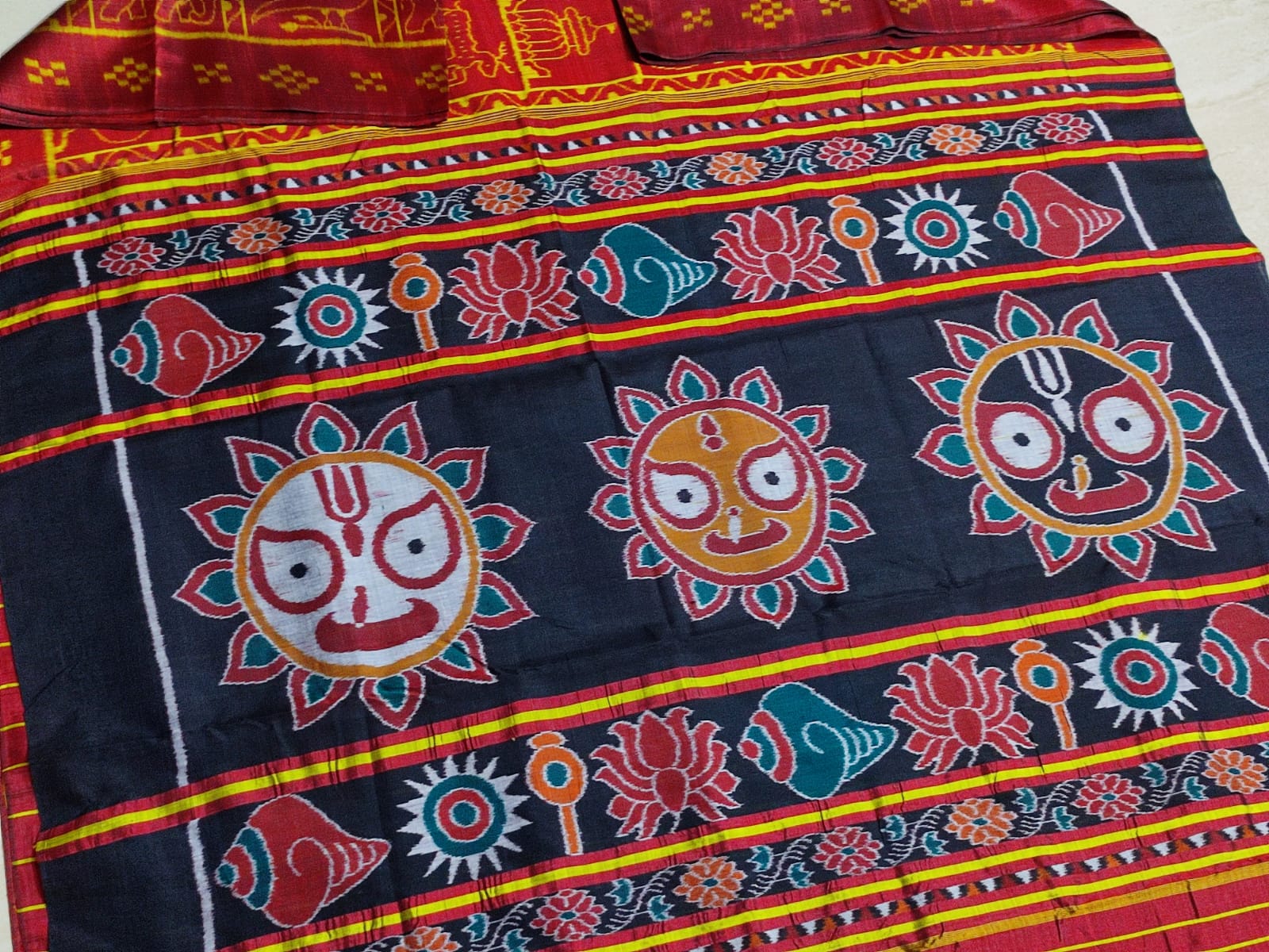 Exclusive Sambalpuri Nabakothi Pata Pasapali Border Saree