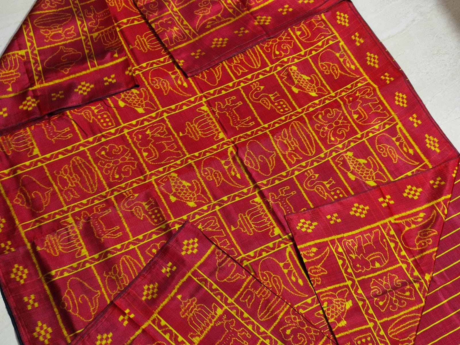 Exclusive Sambalpuri Nabakothi Pata Pasapali Border Saree