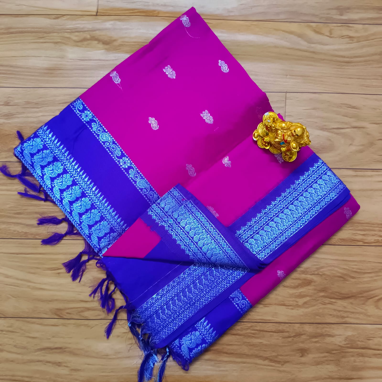 Baby Pink & Hot Pink Gadwal Silk Cotton Saree with Golden Zari Elegance