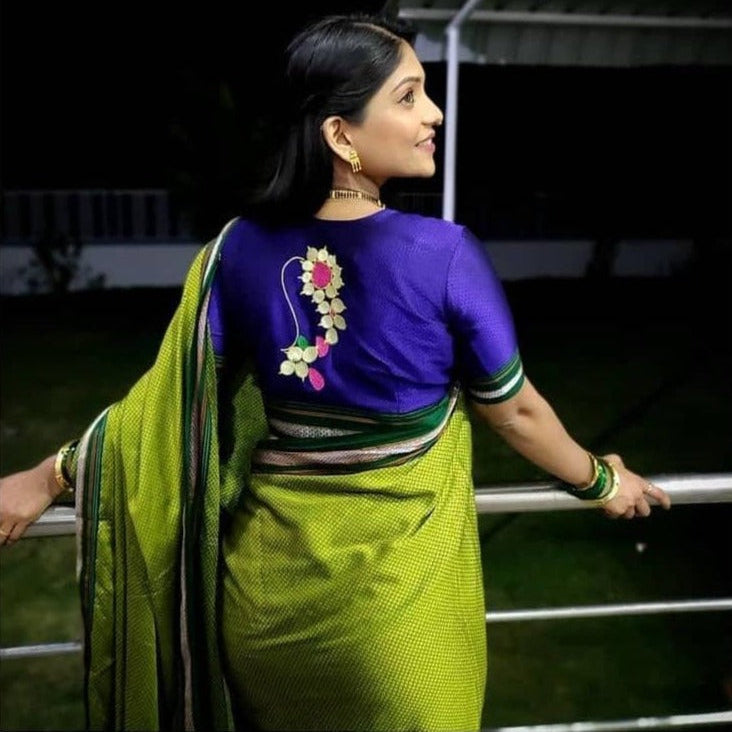 Vibrant Green Resham Khun Saree With Nath Motif Blouse Piece