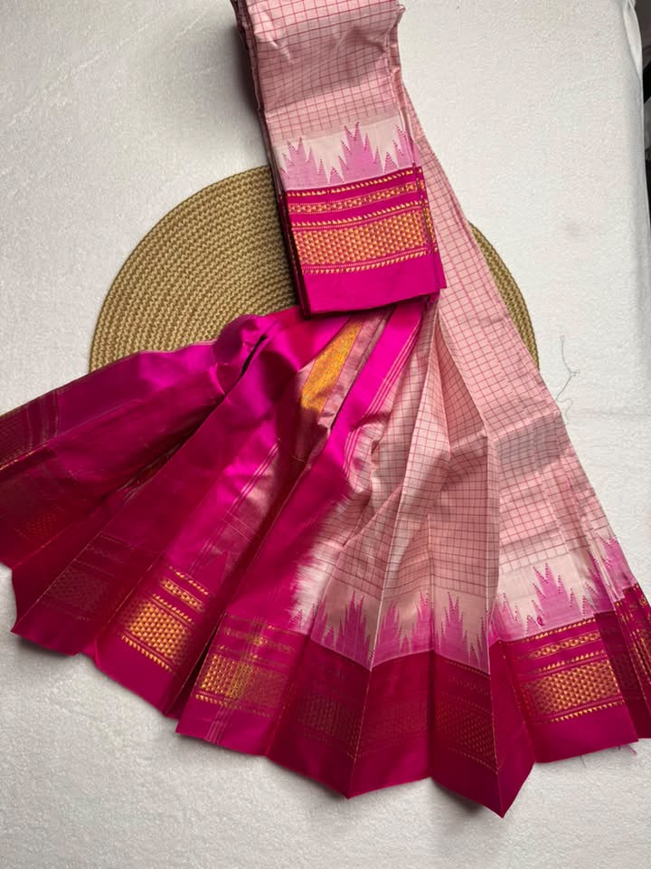 Karnataka Ilkal Pure Silk Handloom Saree with Small Kaddi Checks and Multi-Tope Silk Pallu
