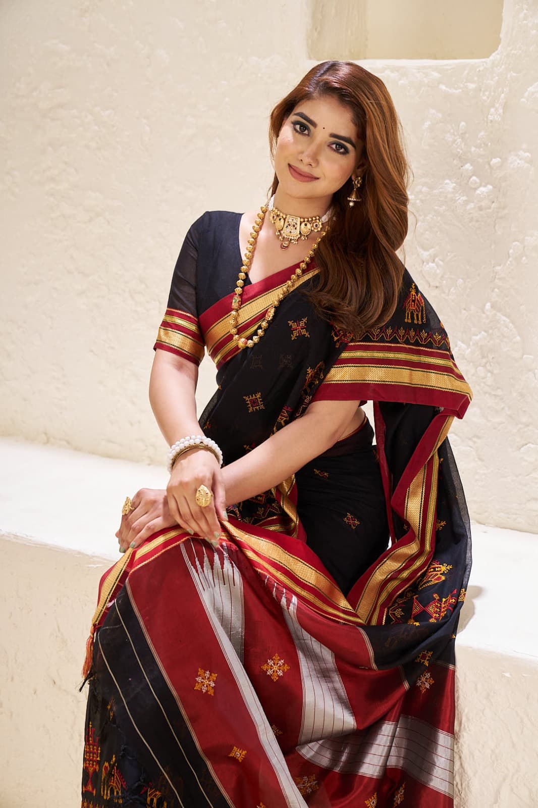 Stunning Art Silk Kasuti Embroidery Saree With Blouse Piece