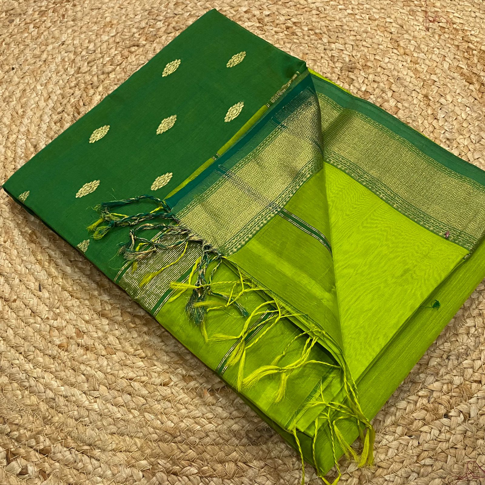 Green Color Maheshwari Handloom Silk Cotton Saree