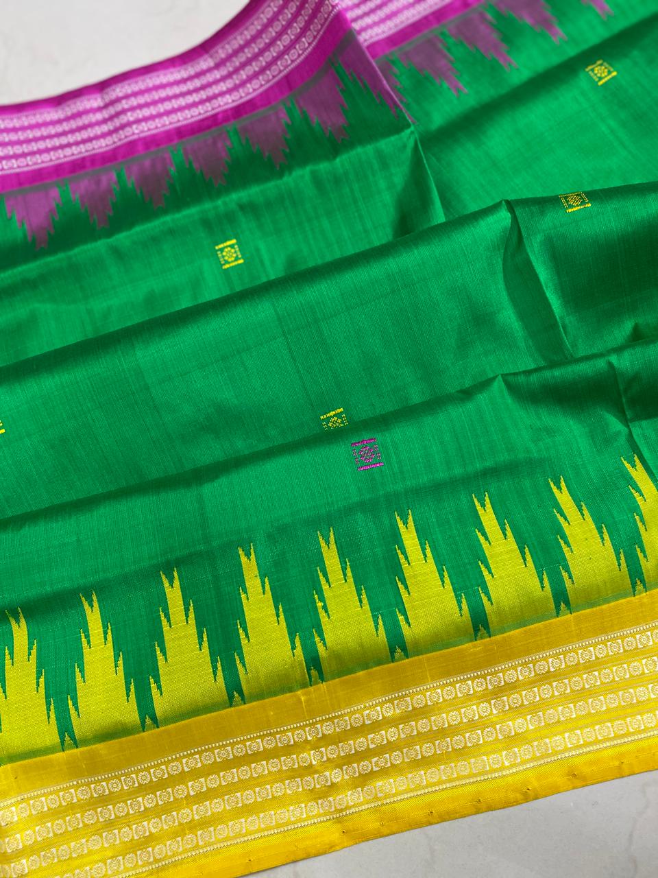 Vibrant Green Berhampuri Silk Saree With Ganga Jamuna border