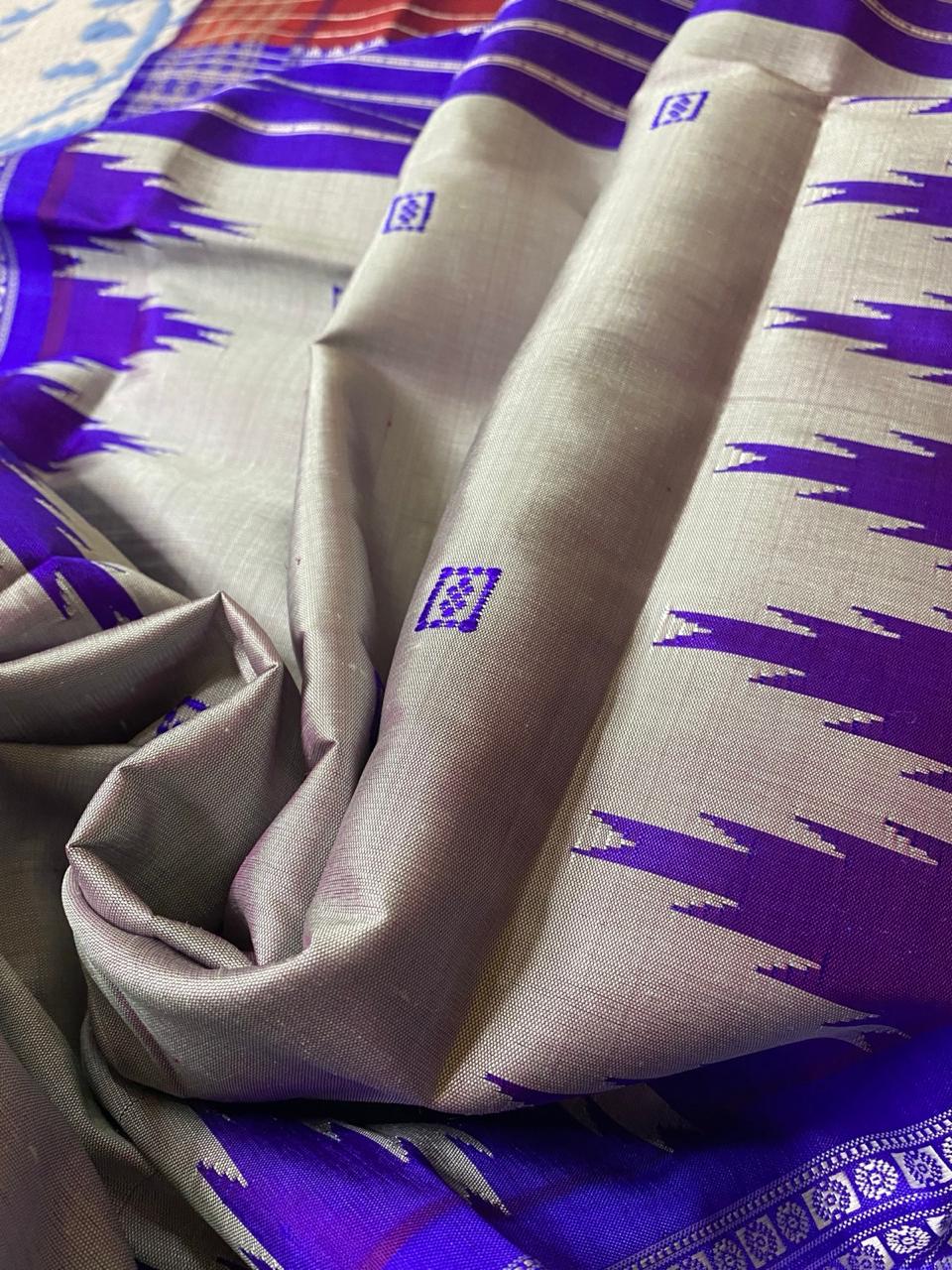 Dual-Tone Grey & Blue Berhampuri Silk Saree With Contrast Blouse Piece
