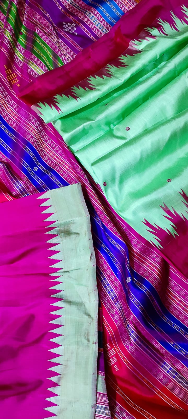 Pastel Green With Vibrant Magenta Berhampuri Double Pallu Silk Saree