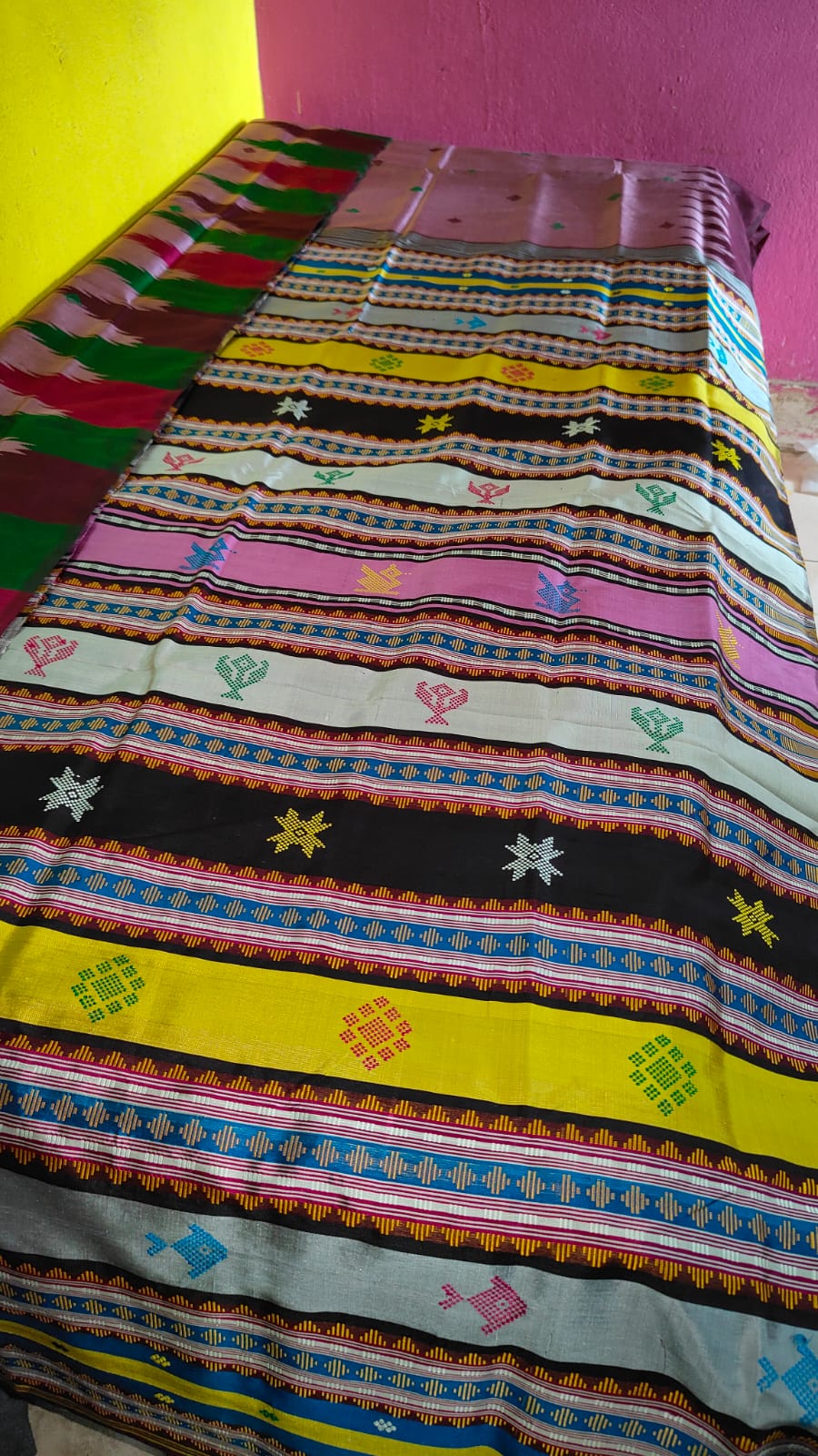 Exclusive Berhampuri Double Pallu Silk Saree – A Collector’s Choice