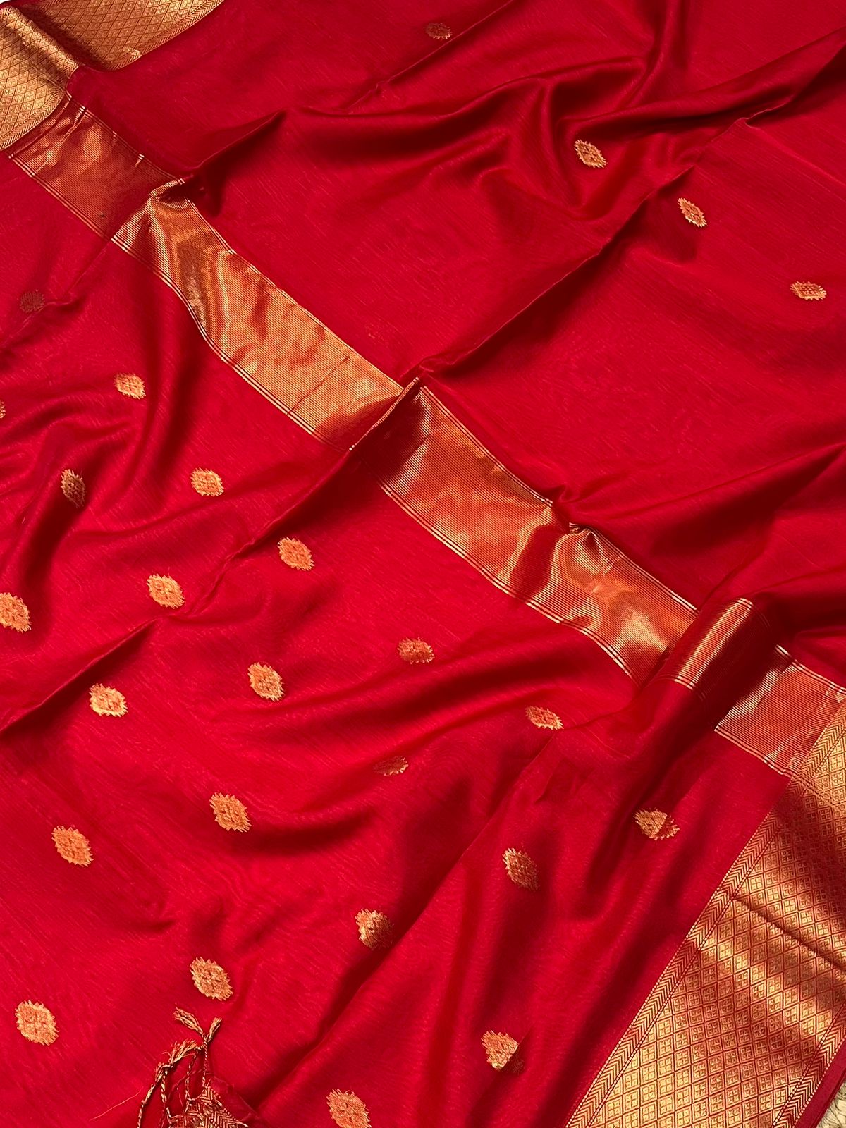 Handwoven Maheshwari Silk Red Color Saree