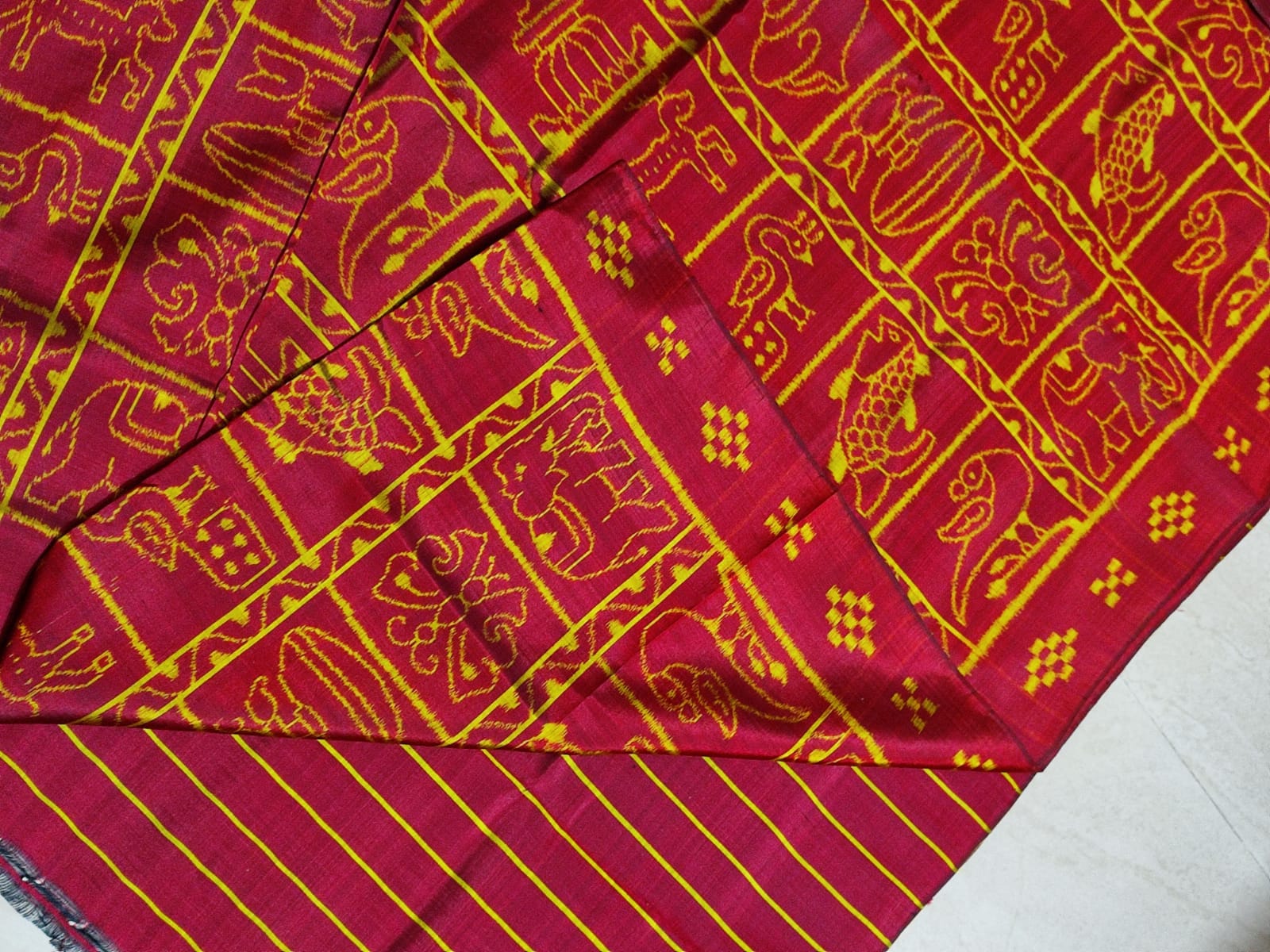 Exclusive Sambalpuri Nabakothi Pata Pasapali Border Saree