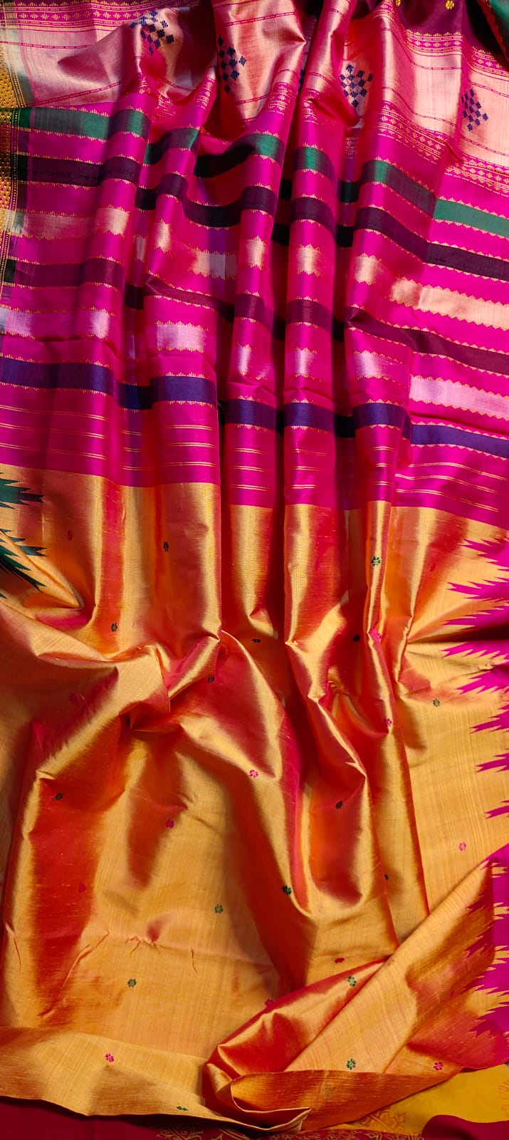 Beautiful Color Combination of Authentic Berhampuri Silk Handloom Saree With Contrast Blouse Piece