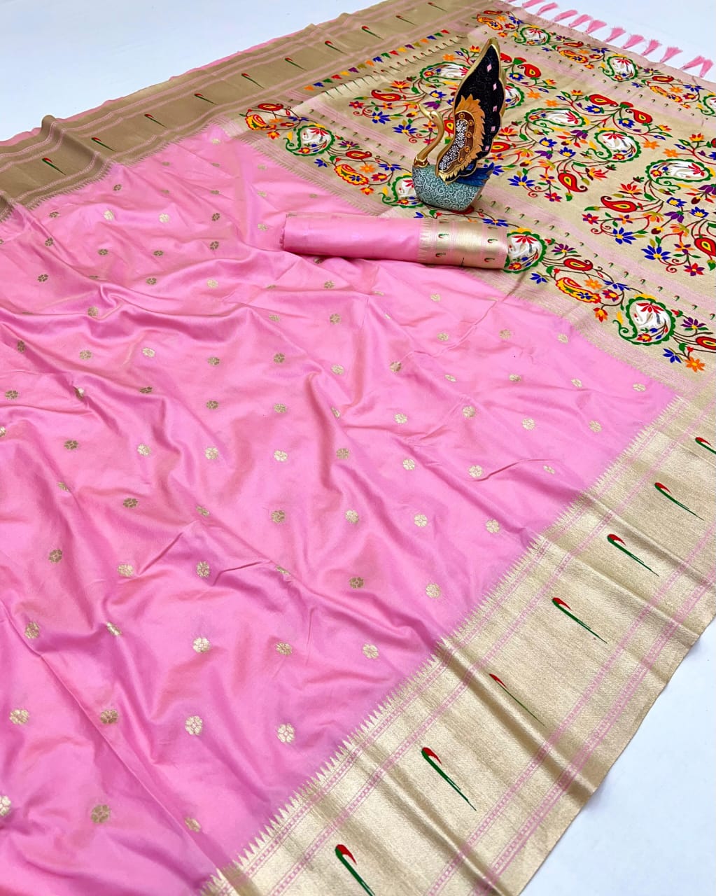 Single Munia Soft Silk Saree – Banarasi Inspired Premium Collection