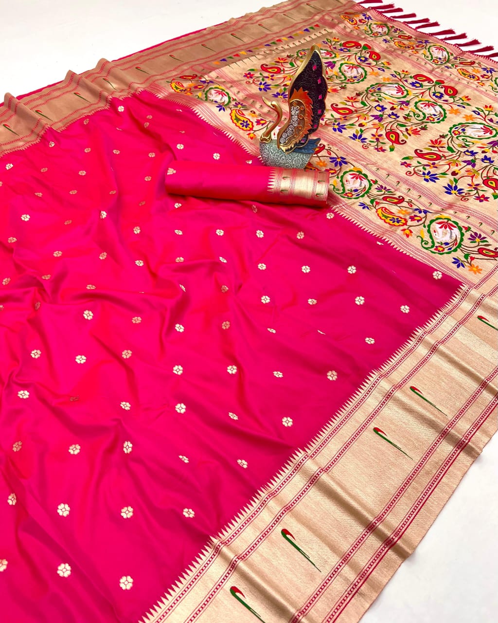 Single Munia Soft Silk Saree – Banarasi Inspired Premium Collection