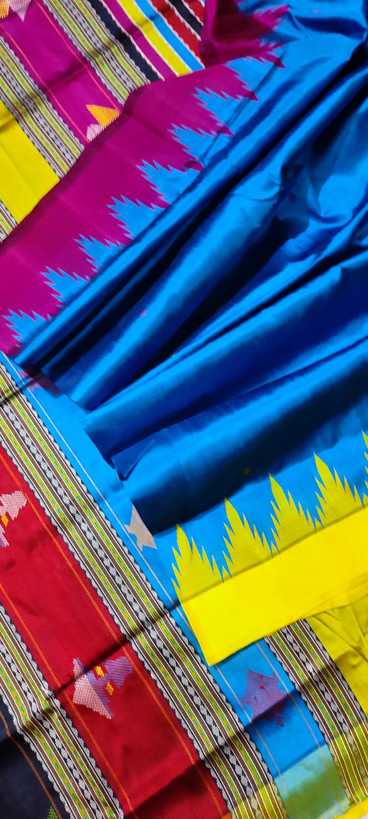 Exclusive Berhampuri Double Pallu Silk Saree with Ganga–Jamuna Border & Heavy Threadwork Pallu