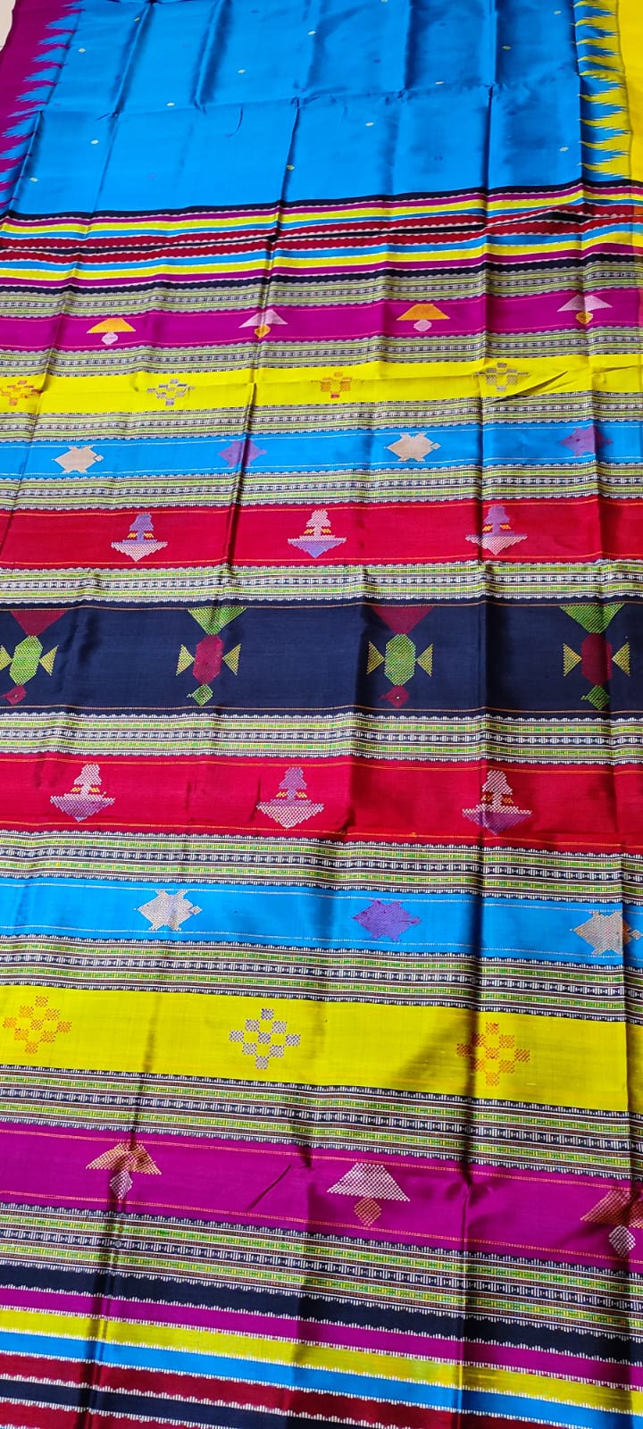 Exclusive Berhampuri Double Pallu Silk Saree with Ganga–Jamuna Border & Heavy Threadwork Pallu