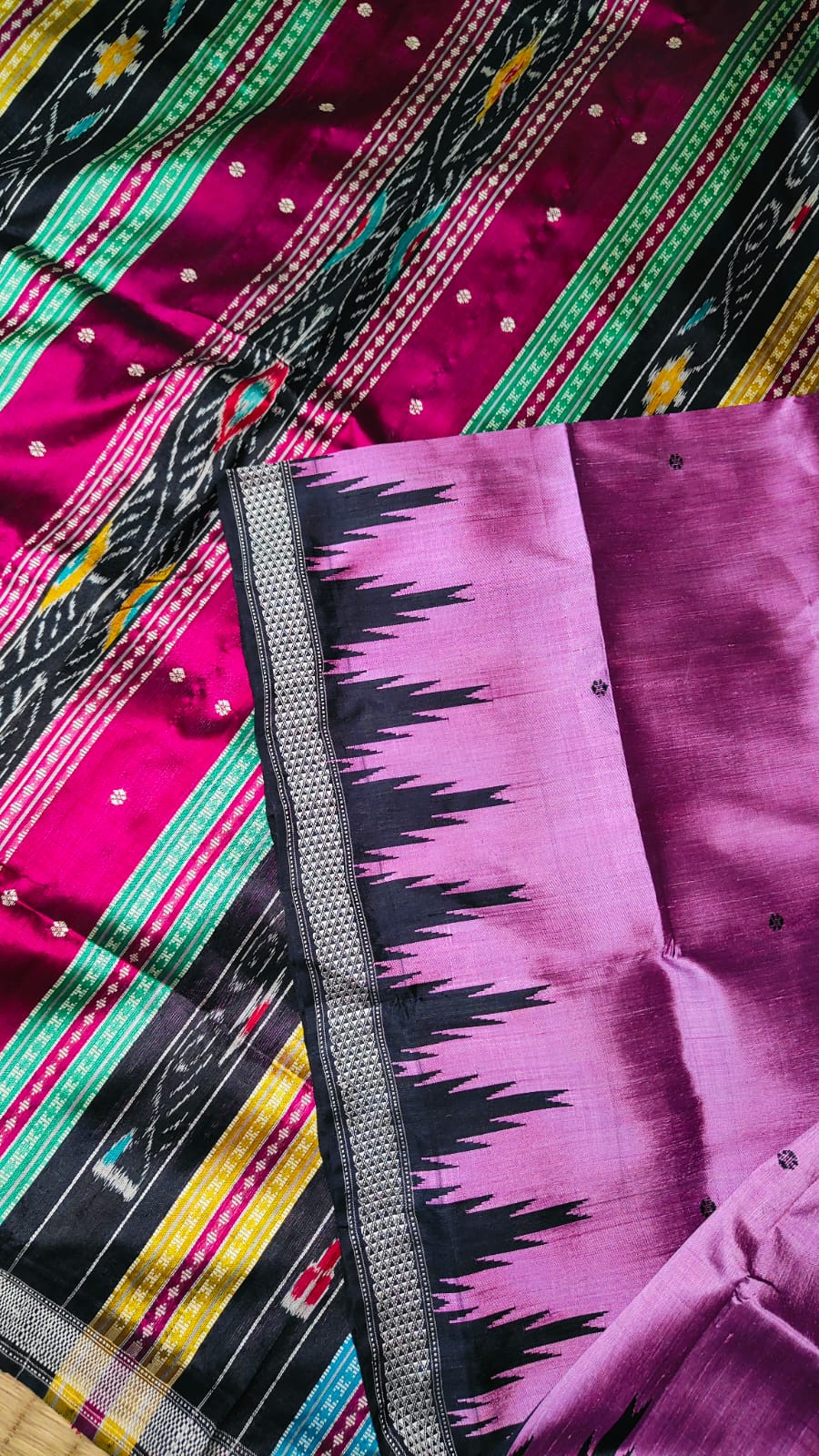 Stunning Mauve Color Authentic Handloom Barampuri Patta Silk Saree