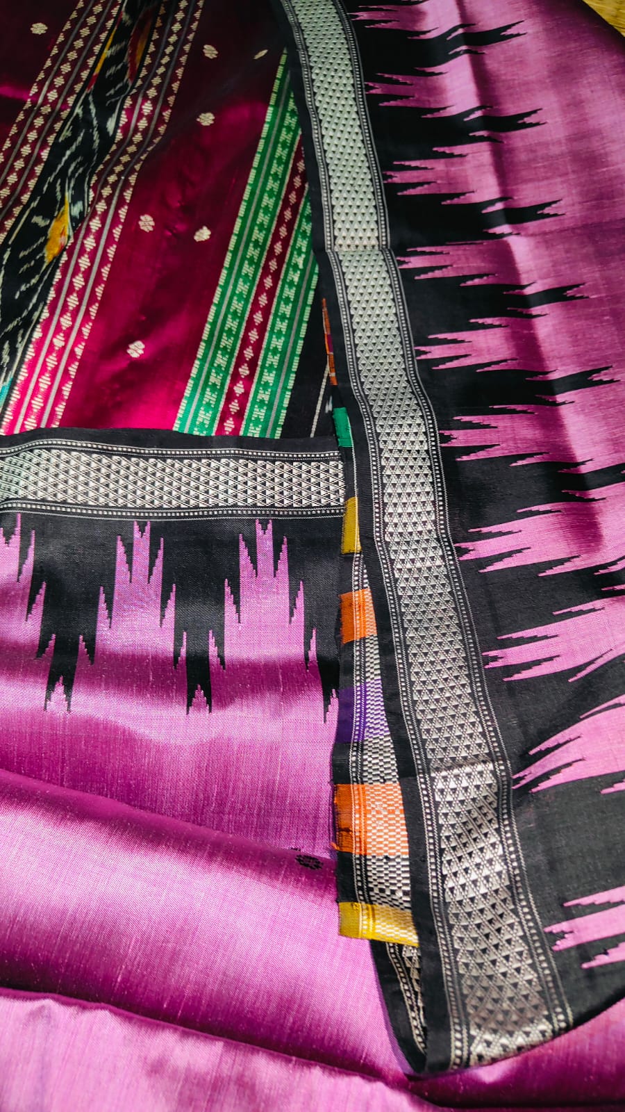 Stunning Mauve Color Authentic Handloom Barampuri Patta Silk Saree