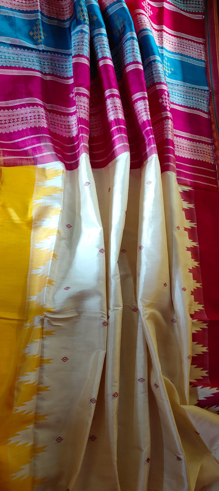 Exclusive White Berhampuri Double Pallu Silk Saree | Ganga Jamuna Border
