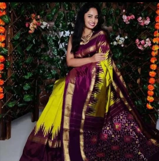 Olive Green & Maroon Exclusive Pure Silk (Pattu) Authentic Indian Handloom Saree