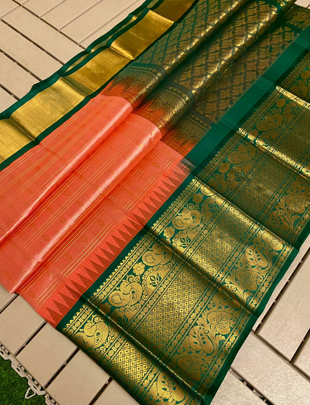 Peach and Emerald Green Kanchi Kuppadam Pure Pattu Hadloom Saree