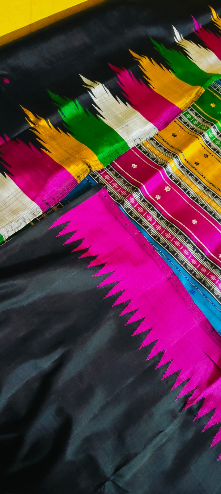 Bestseller Multicolour Phodakumbha Border Berhampuri Double Pallu Pure Silk Saree