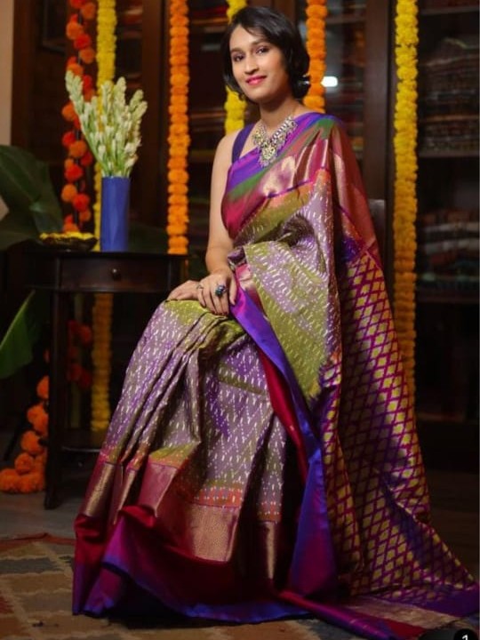 Lavender Shade Exclusive Special Twill Ikkat Pure Silk Handloom Saree