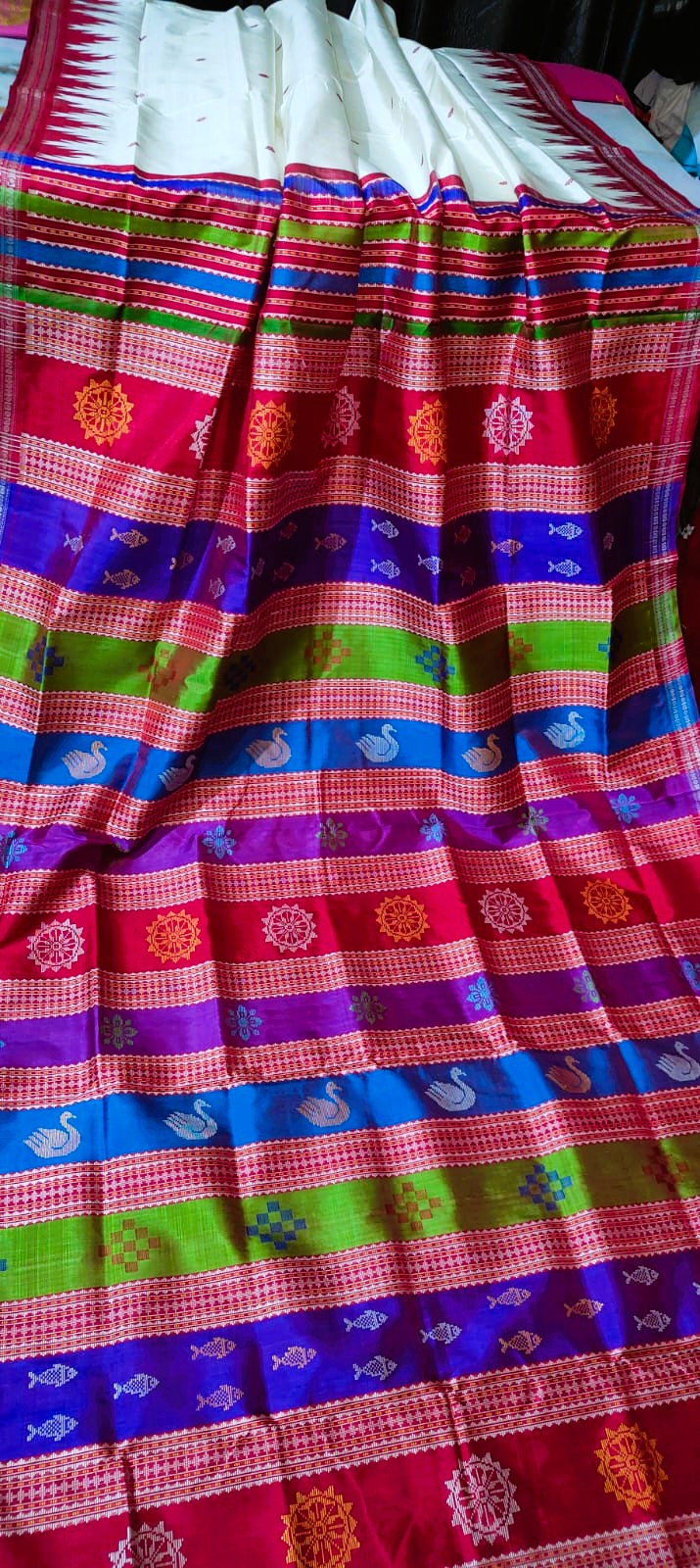 White Berhampuri Patta Silk Saree - Handloom Bridal Wear from Odisha