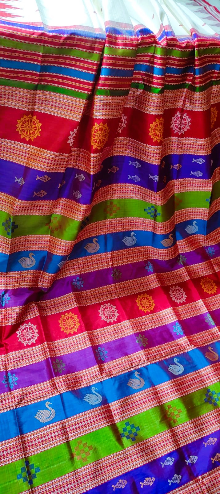 White Berhampuri Patta Silk Saree - Handloom Bridal Wear from Odisha