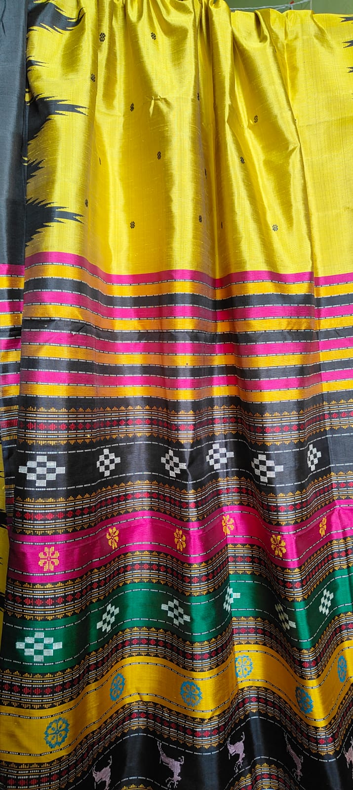Exclusive Berhampuri Double Pallu Silk Saree with Heavy Thread Work Pallu & Contrast Blouse Piece