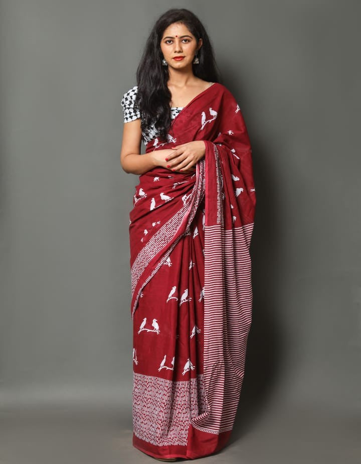 Bagru Block Print Pure Cotton Mulmul Saree Accessorised With Tassels