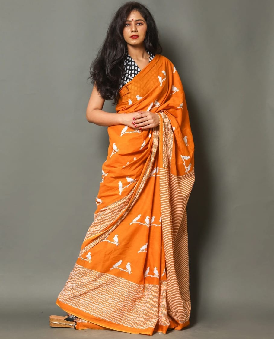 Bagru Block Print Pure Cotton Mulmul Saree Accessorised With Tassels