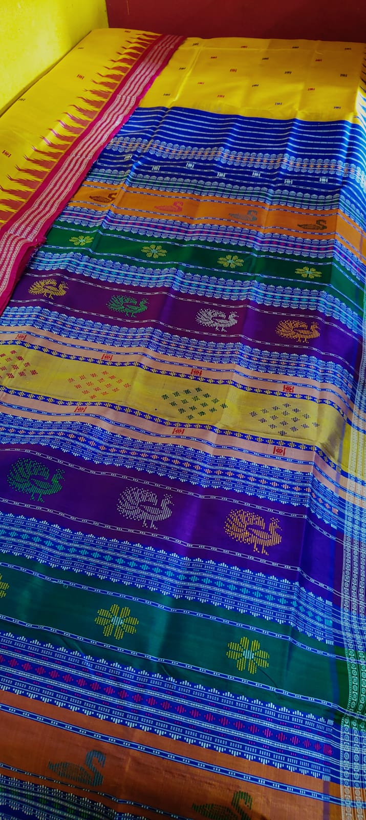 Bright Yellow 4 Fulia Berhampuri Double Pallu Pure Silk Saree