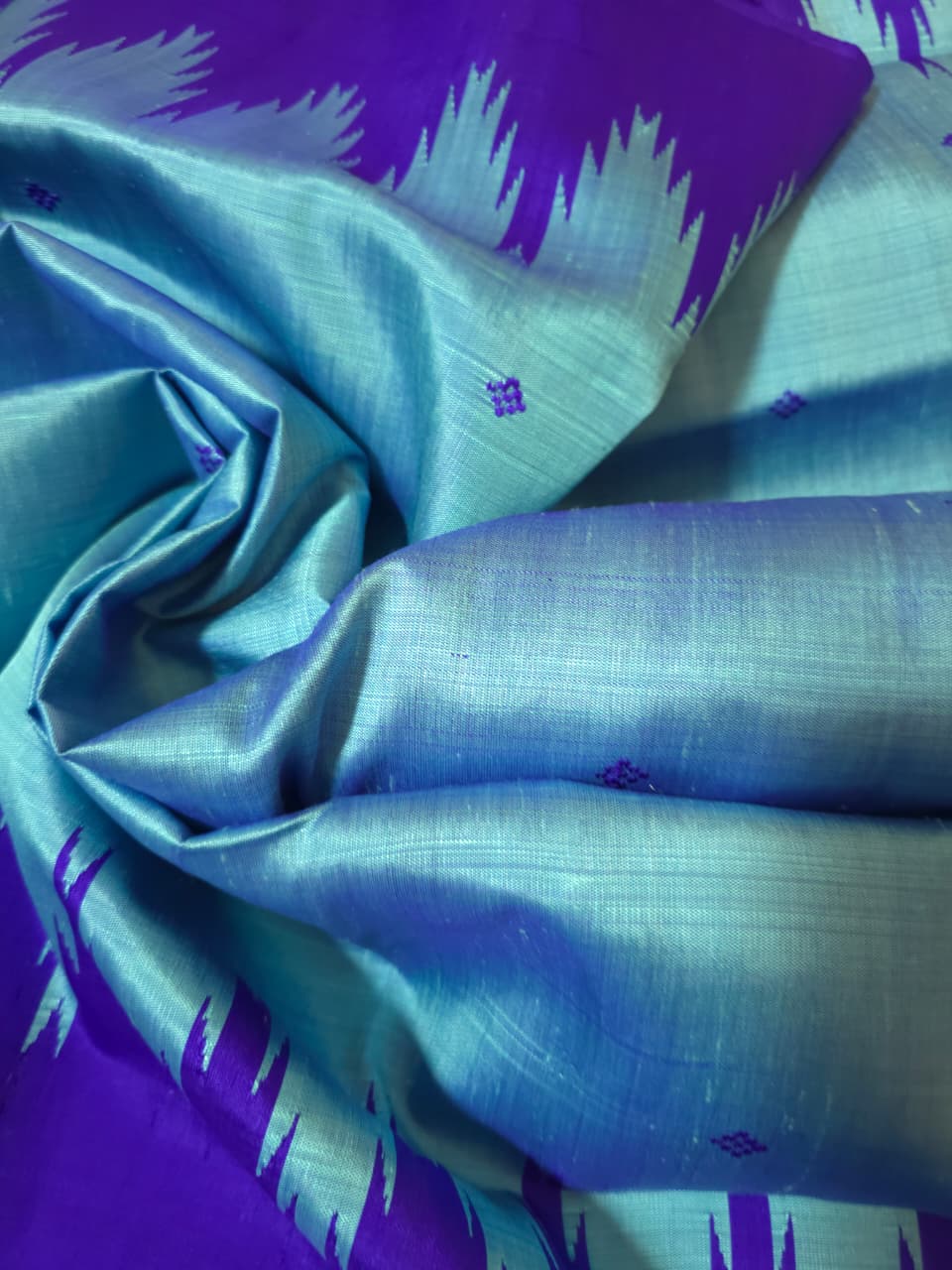 Dual Tone Sky Blue & Royal Blue Double Aanchal — Berhampuri Patta Silk Saree