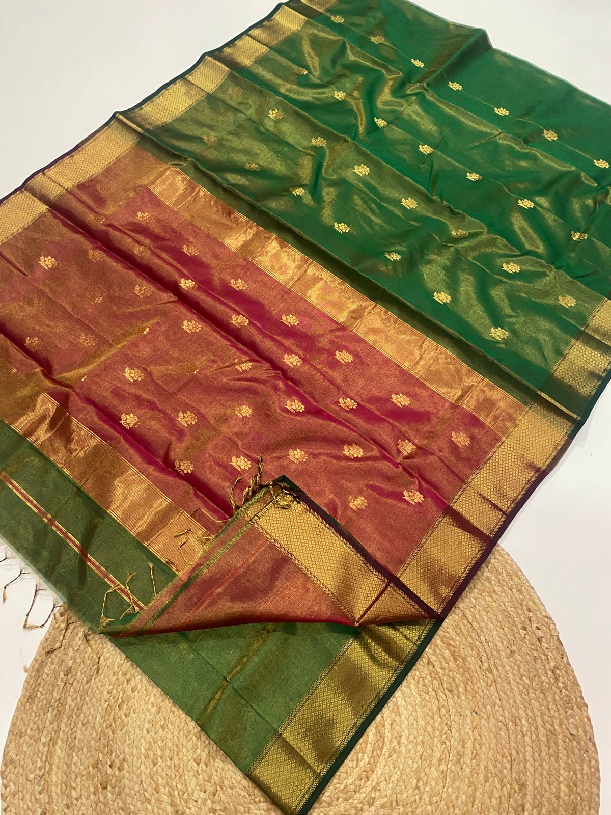 Madhya Pradesh Maheshwari Tissue Handloom Saree