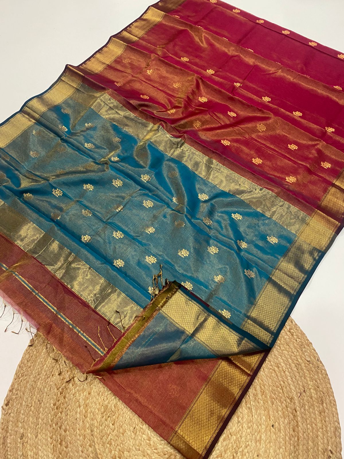 Madhya Pradesh Maheshwari Tissue Handloom Saree