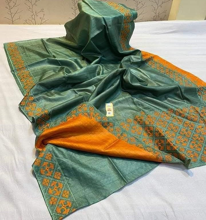 Bhagalpuri Pure Tussar Silk Handloom Kutch Embroidery Saree With Contrast Blouse Piece