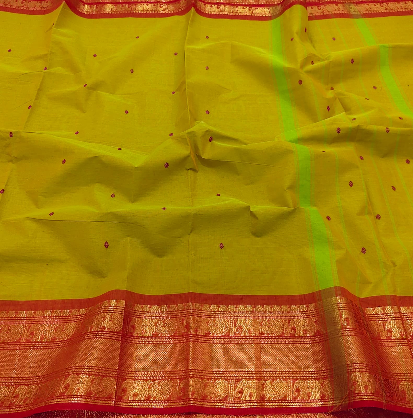 Kanchi Cotton Hand Putta Saree – Authentic Handloom from Kanchipuram