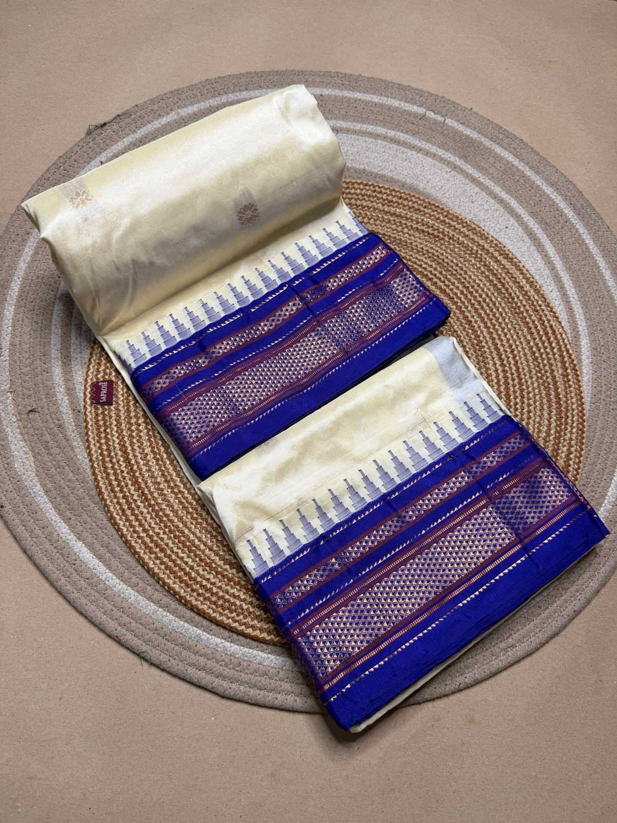 Pure Silk Butta Ilkal Saree with Chikki Border
