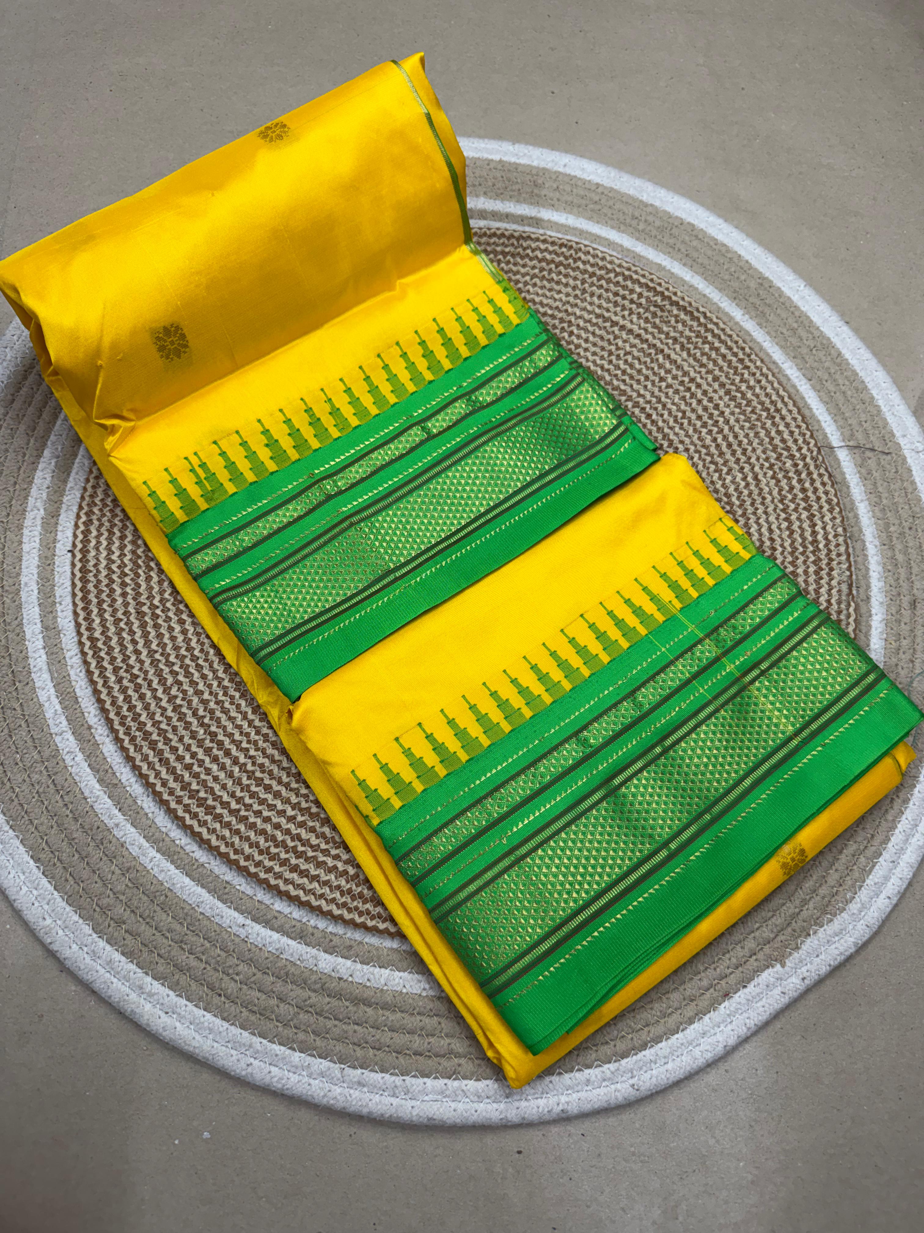 Ilkal Pure Silk Butta Saree with Chikki Paras Border
