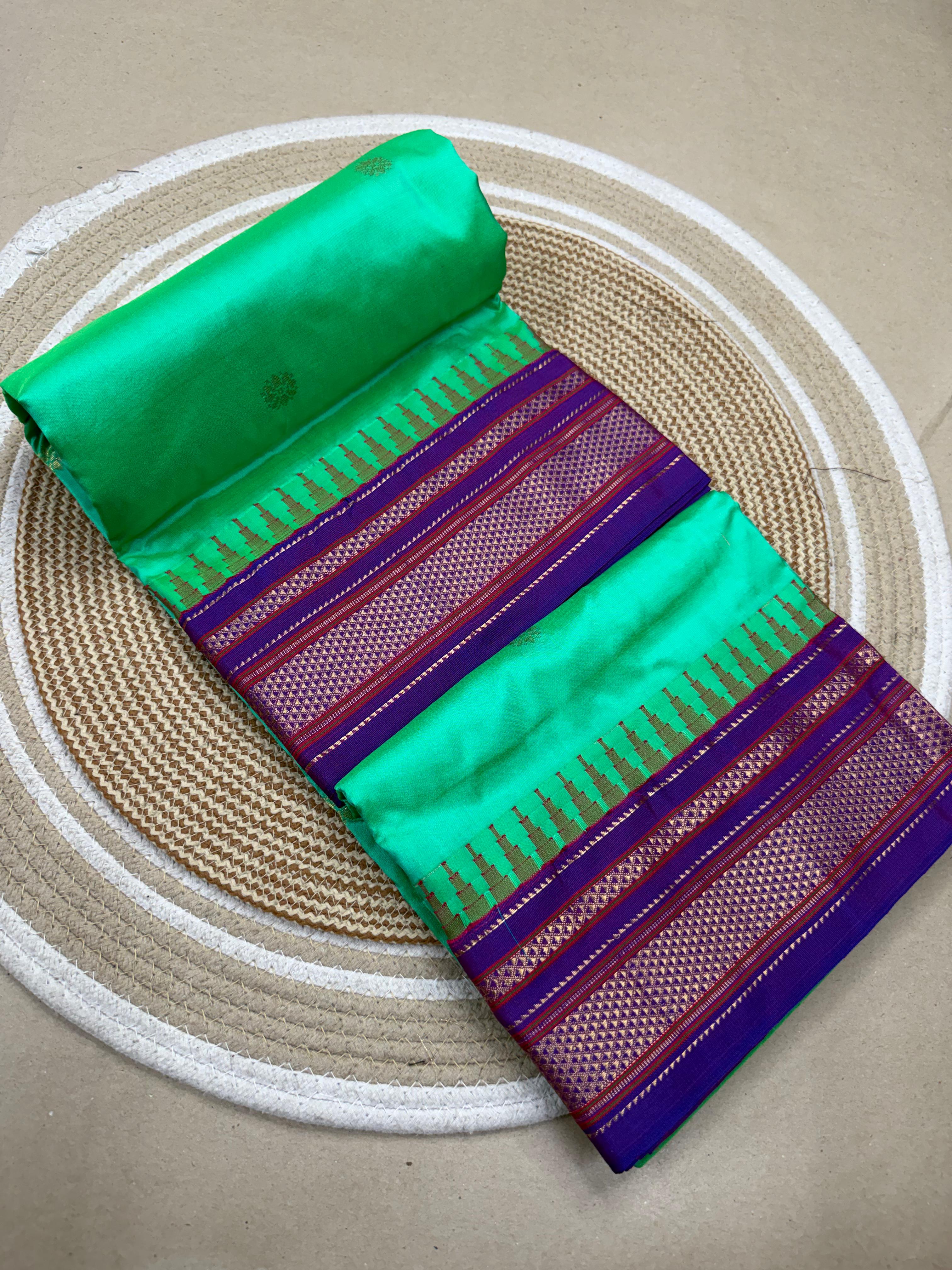 Ilkal Pure Silk Butta Saree with Chikki Paras Border