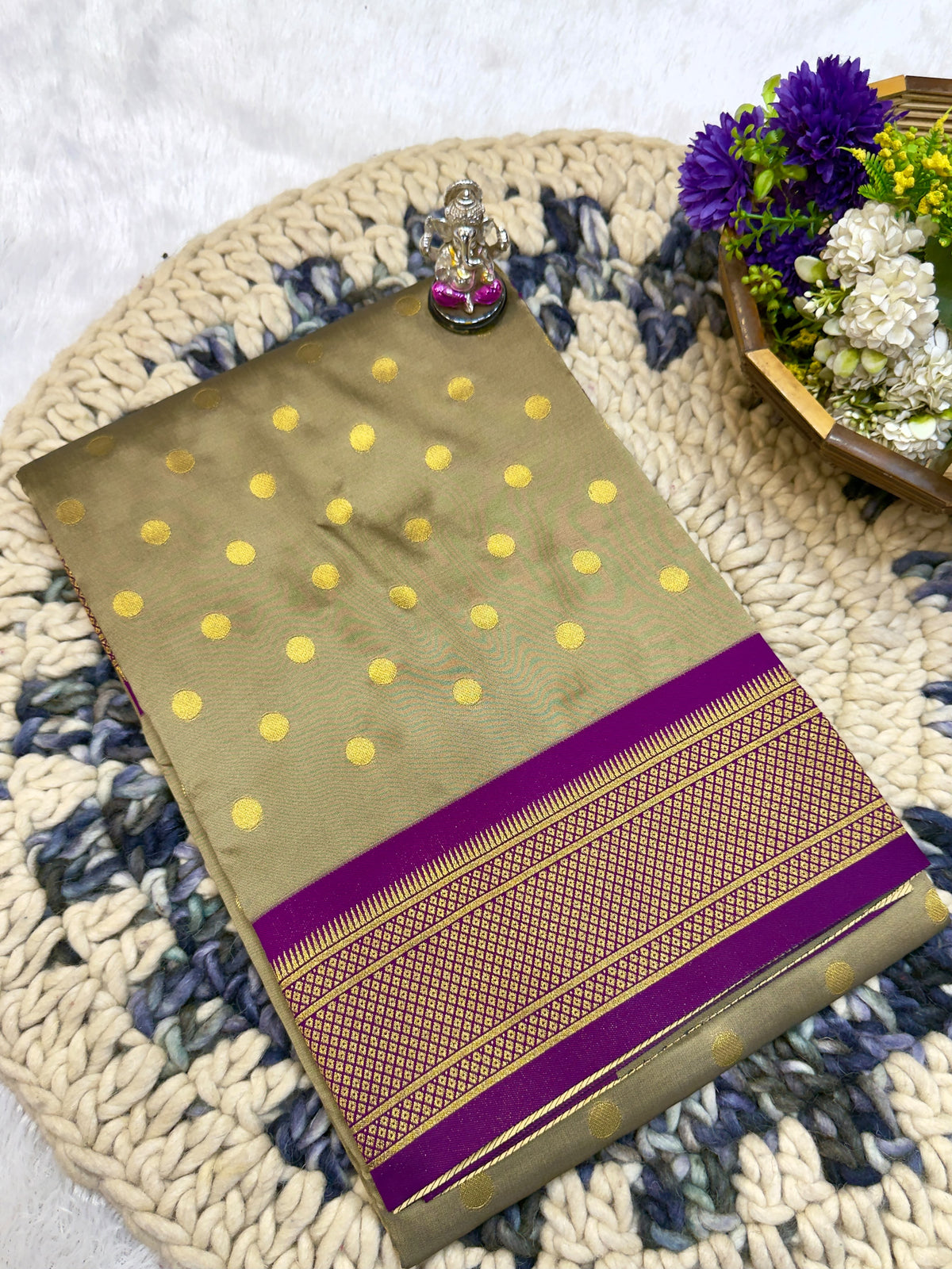 Maharashtra Katan Silk Saree with Kalanjali Zari Butti & Rich Zari Pallu