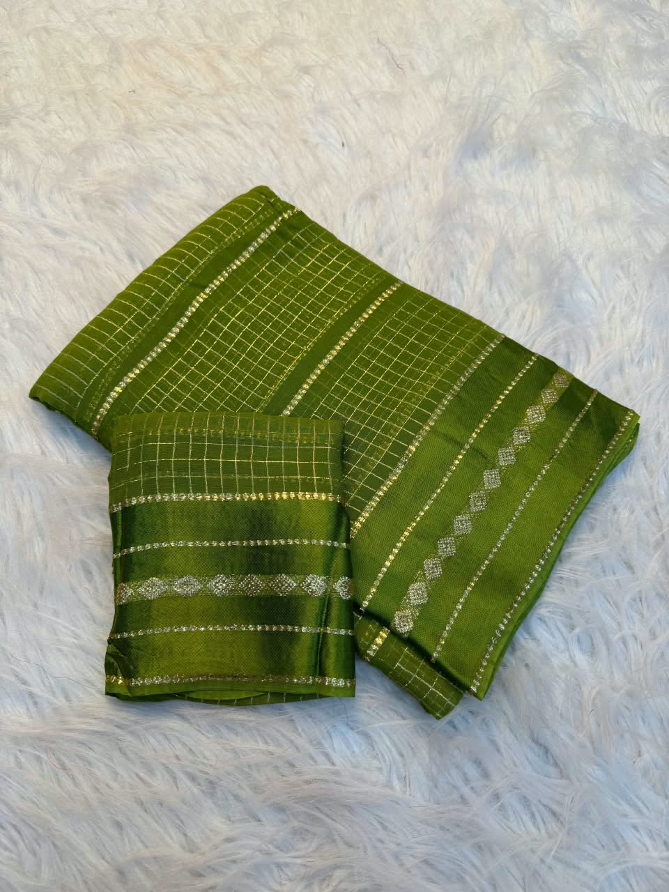 Fancy Viscose Georgette Checks Saree with Golden Satin Border | Party & Farewell Wear