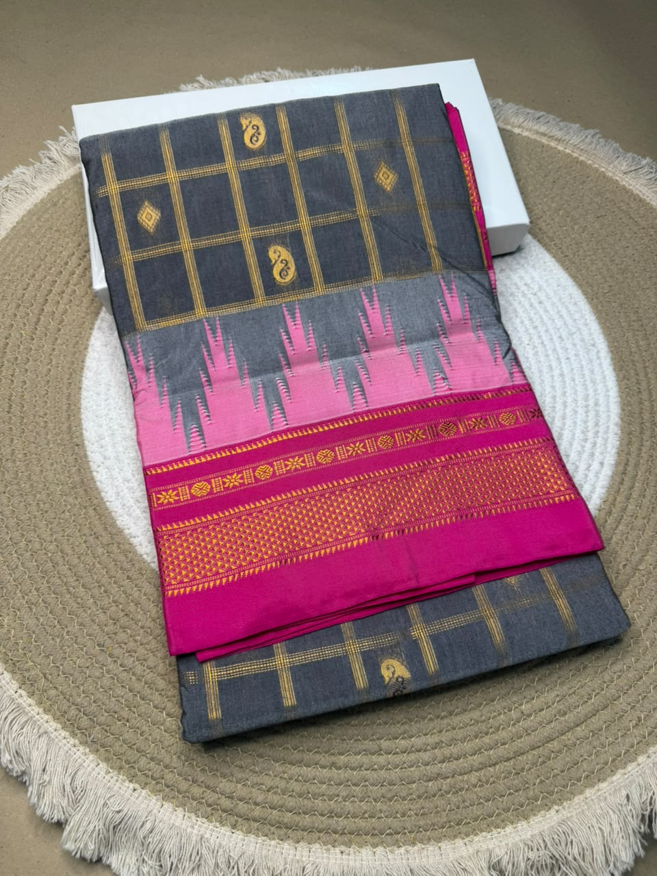 Karnataka Gadwal Silk & Mercerised Cotton Checks Butta Saree with Chikki Parasa Border & Tope Pallu