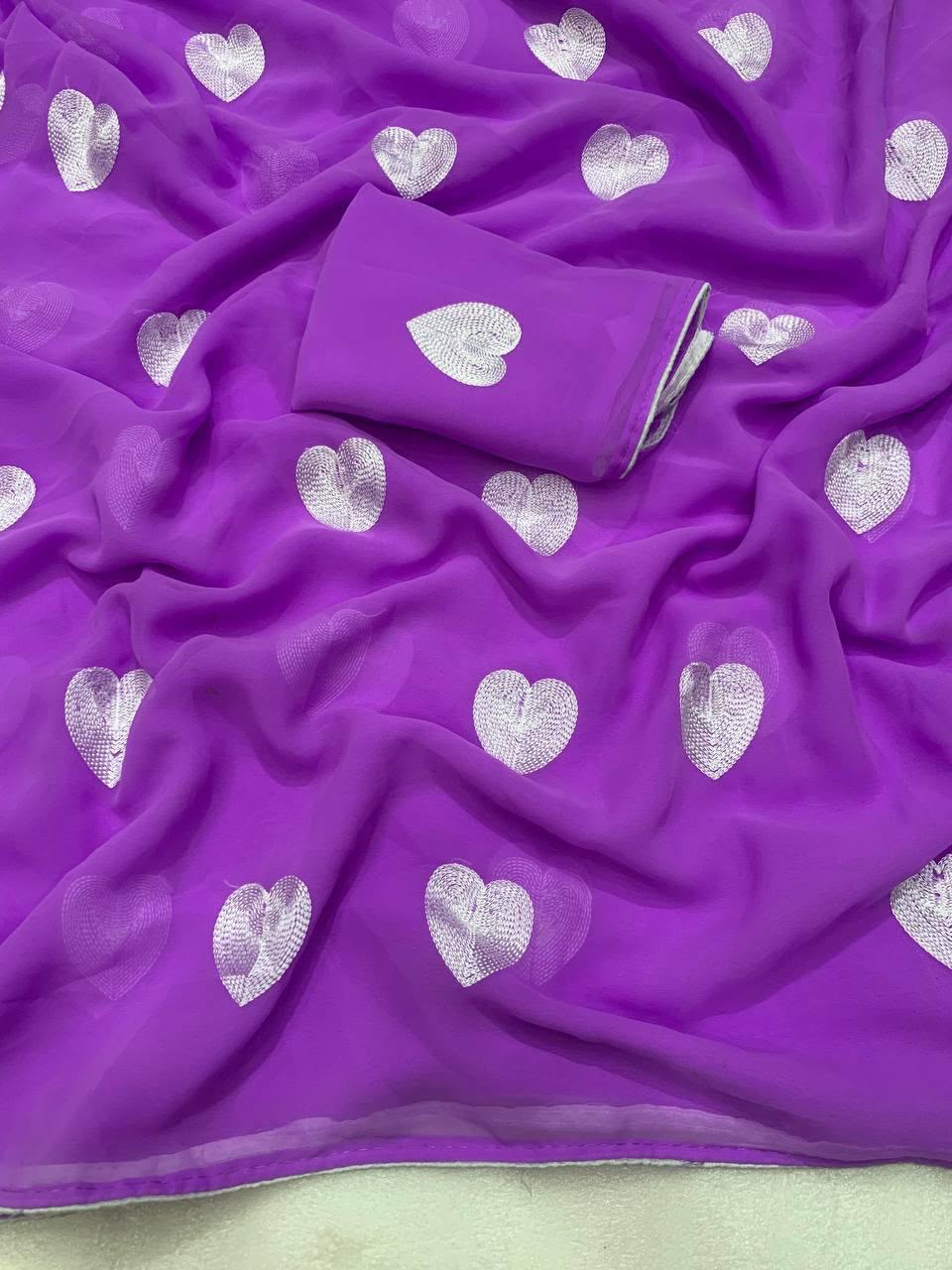 Heart Motif Georgette Saree with Gamthi Thread Work
