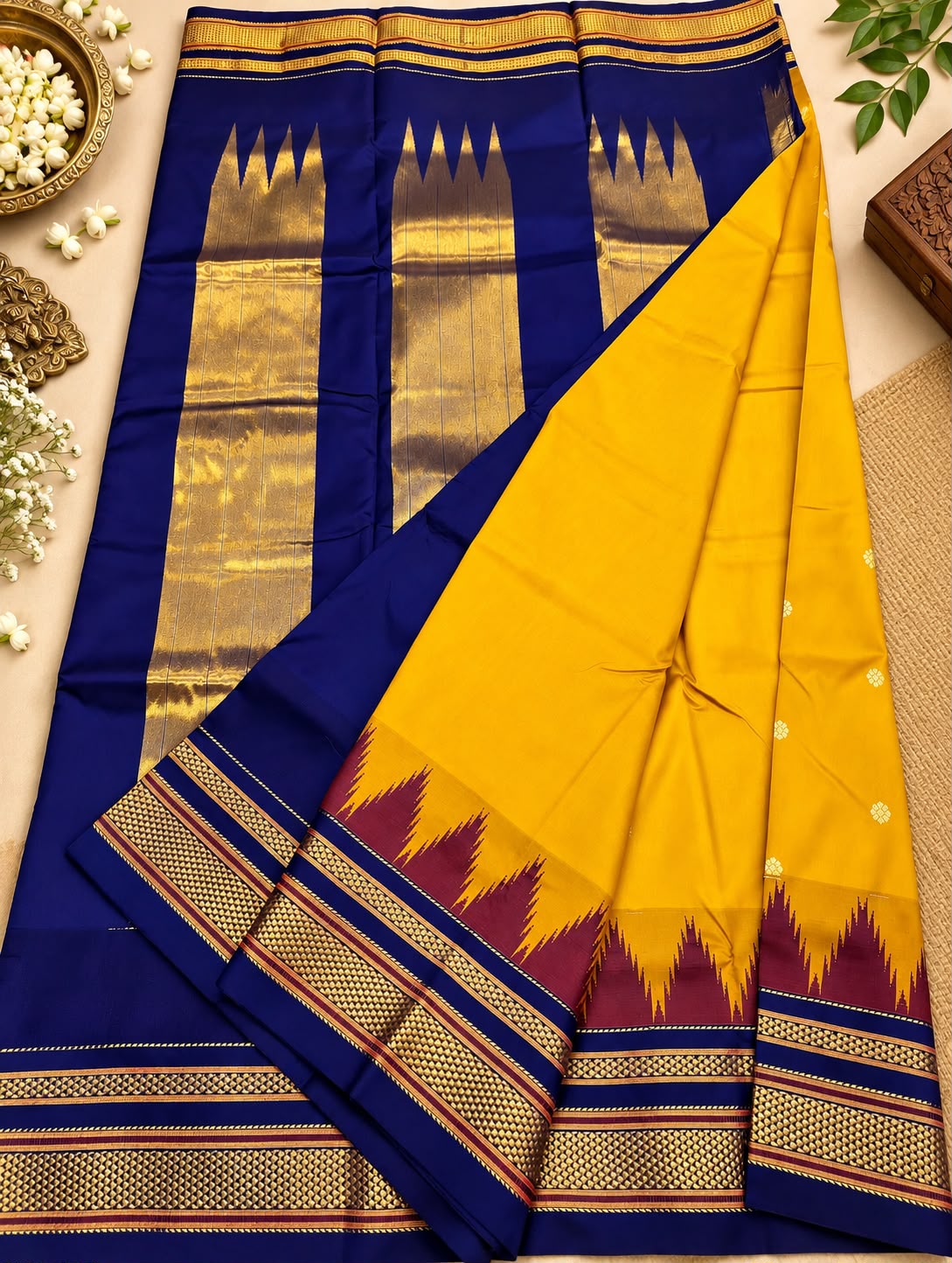 Ilkal-Style Temple Butta Semi-Silk Saree with Tope Zari Pallu